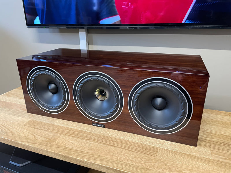 Well that's a Fyne centre speaker! | Fyne Audio F57SP-6 Review & Demo Video